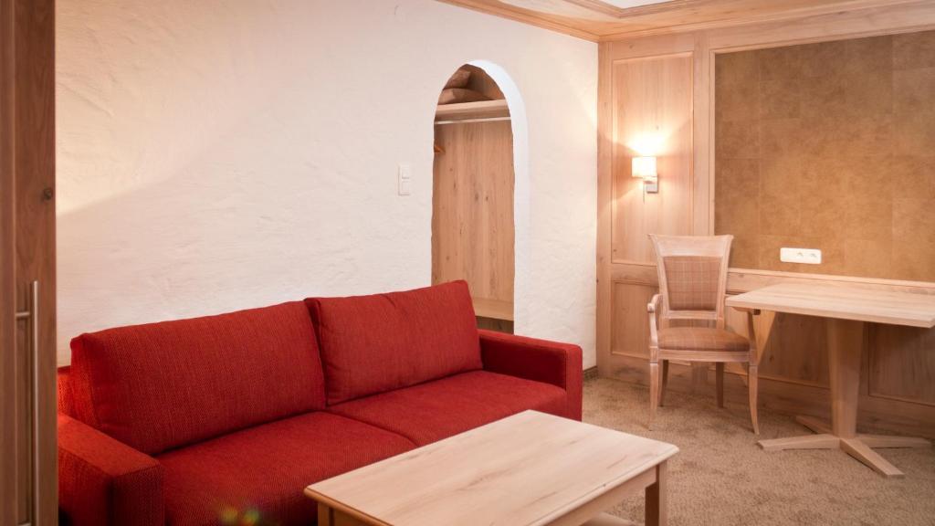 Das Traditionshotel Schwarzer Adler Tannheim Kamer foto