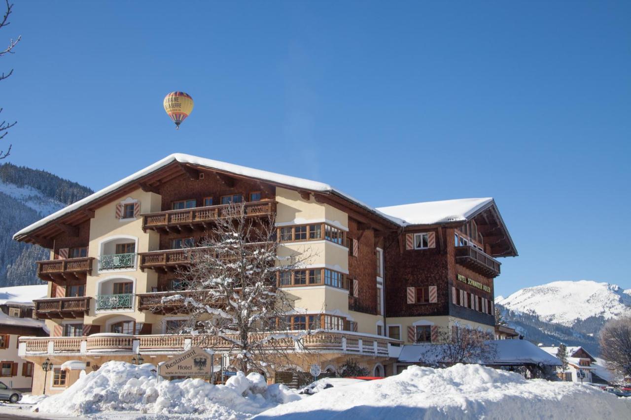 Das Traditionshotel Schwarzer Adler Tannheim Buitenkant foto